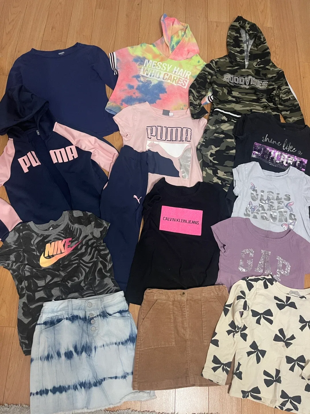Large 6/8 Girls clothing/phs and Guess winter coat bundle -Read thumbnail