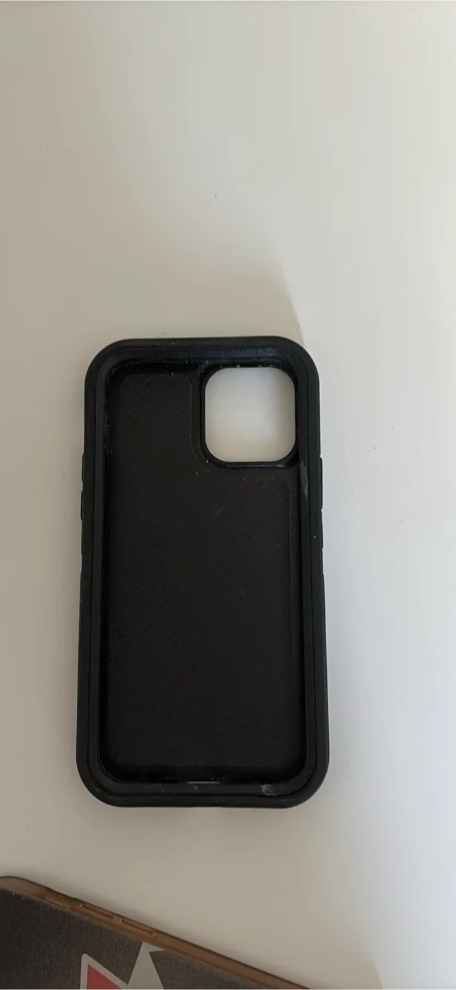 iPhone 12/12 Pro Phone Cases image indicator(5)