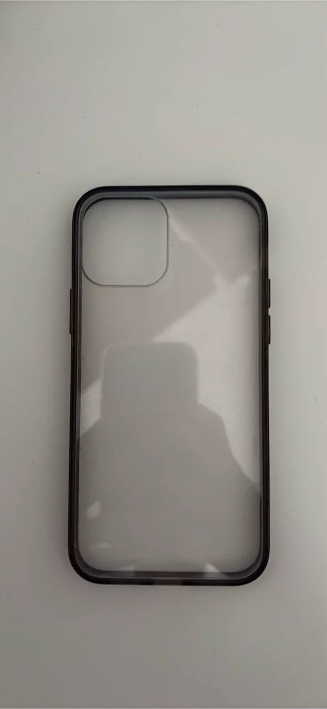 iPhone 12/12 Pro Phone Cases image indicator(3)
