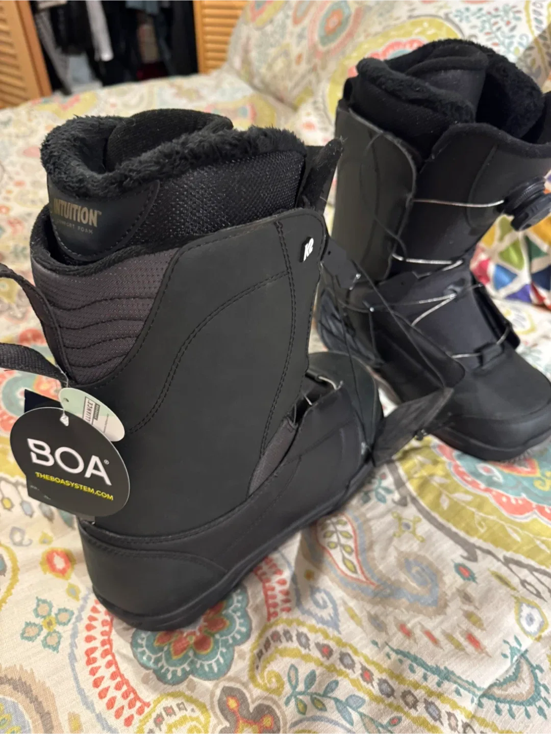 K2 Black Snowboard Boots, Women's Size 8 image indicator(2)