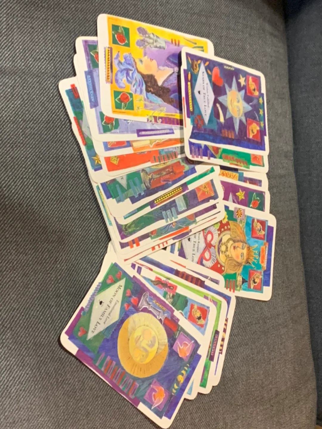 The Love Spell Book & Cards by Gillian Kemp image indicator(3)