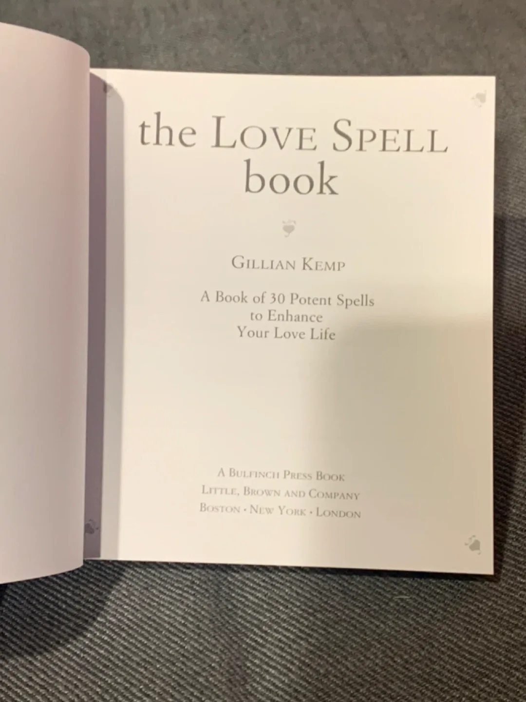 The Love Spell Book & Cards by Gillian Kemp image indicator(7)