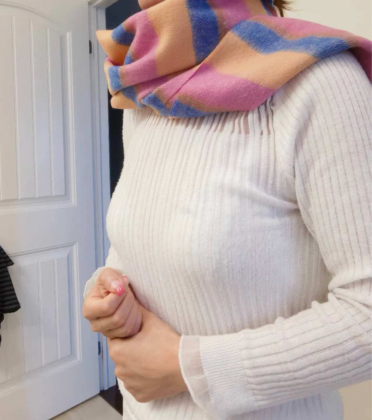 Stylish Plaid Scarf image indicator(3)