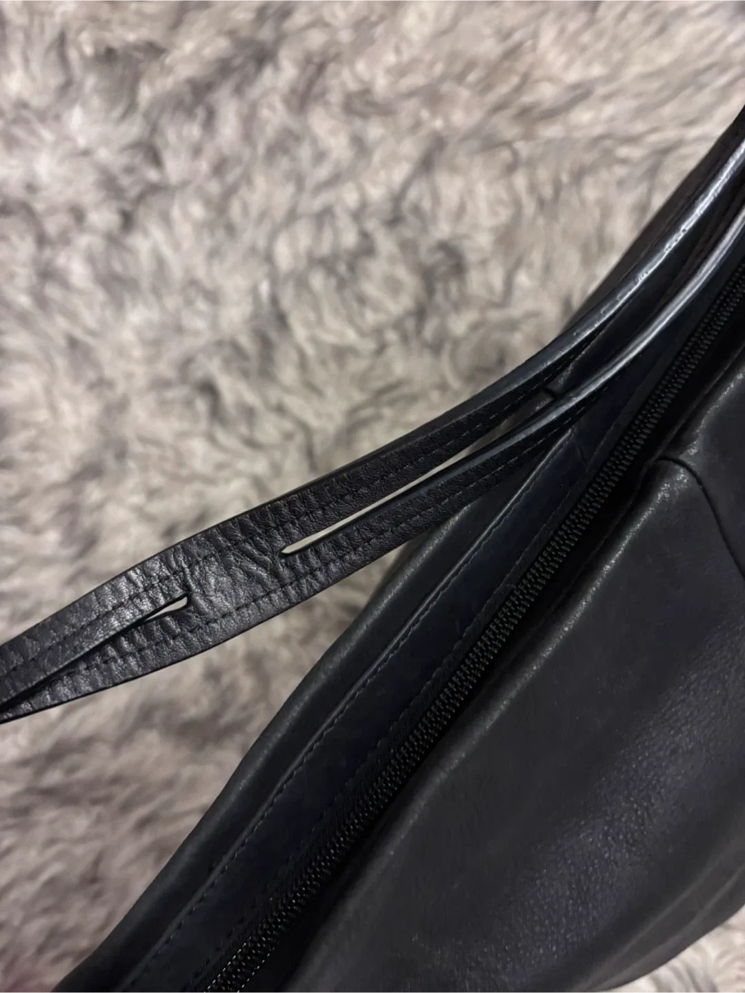 Ecco Leather Bag - Black image indicator(5)