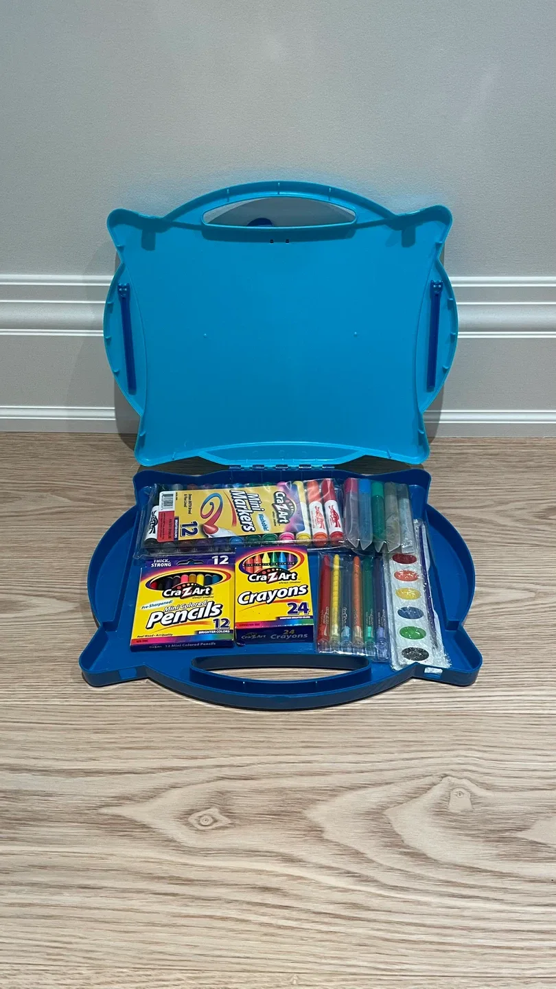 Cra-Z-Art Art Supplies Set image indicator(2)