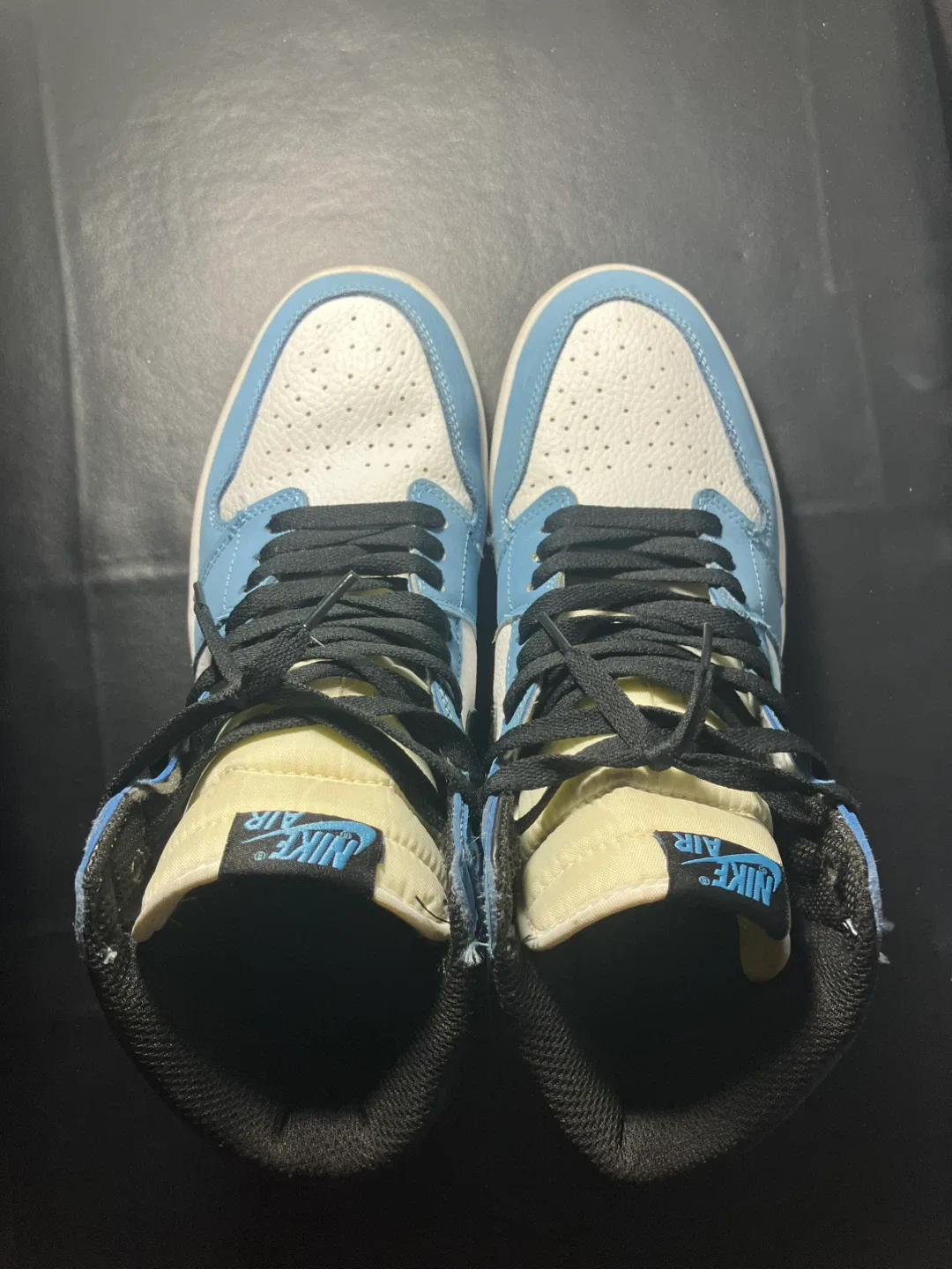 Nike Air Jordan 1 High University Blue image indicator(4)