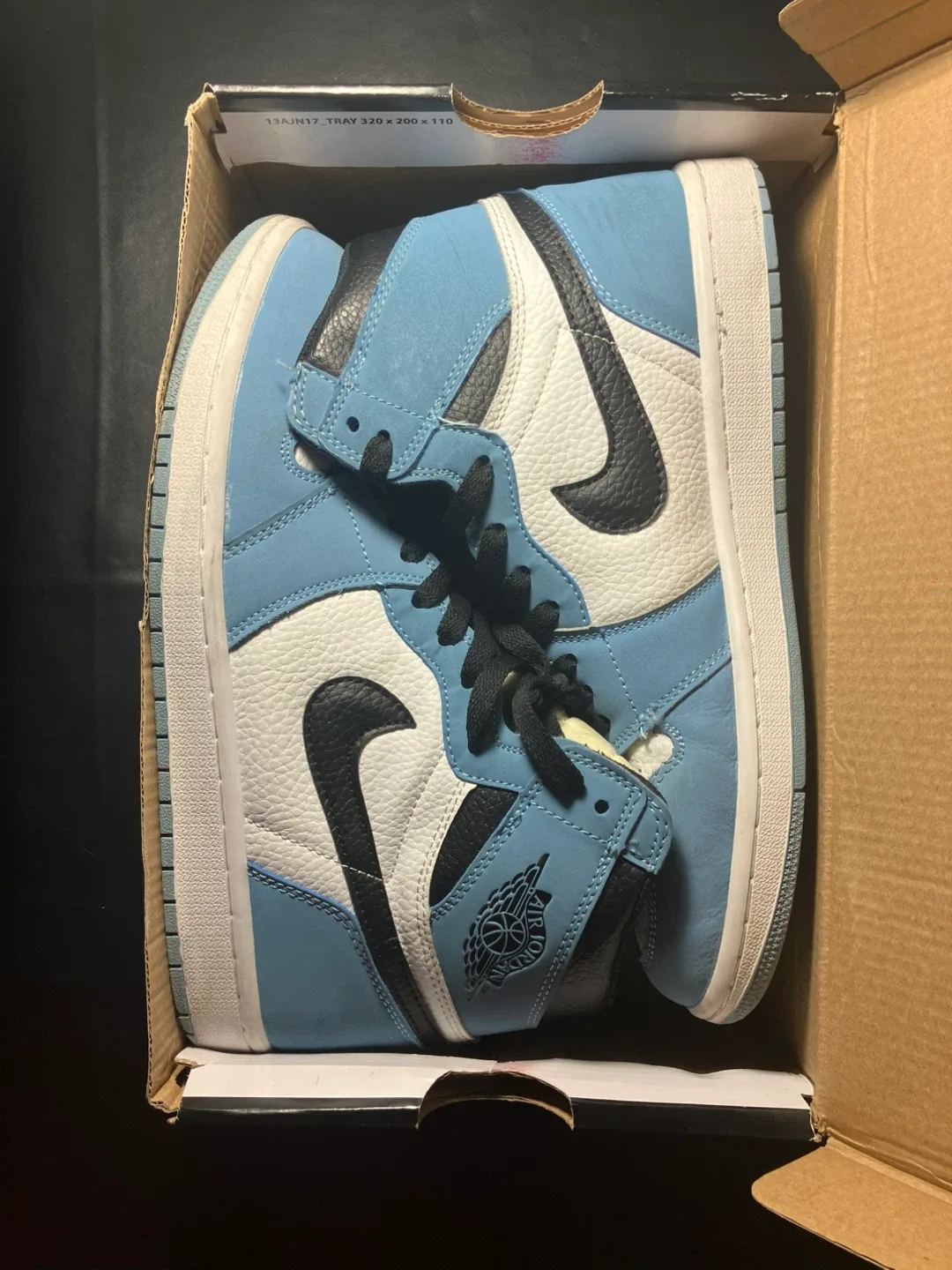 Nike Air Jordan 1 High University Blue image indicator(3)