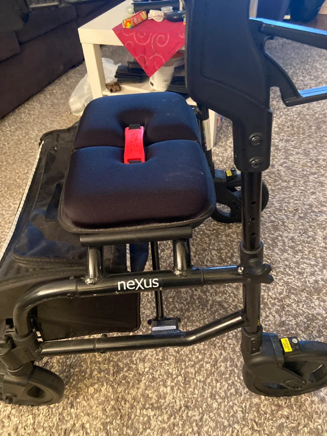 Nexus Walker Rollator with Seat - Black image indicator(3)