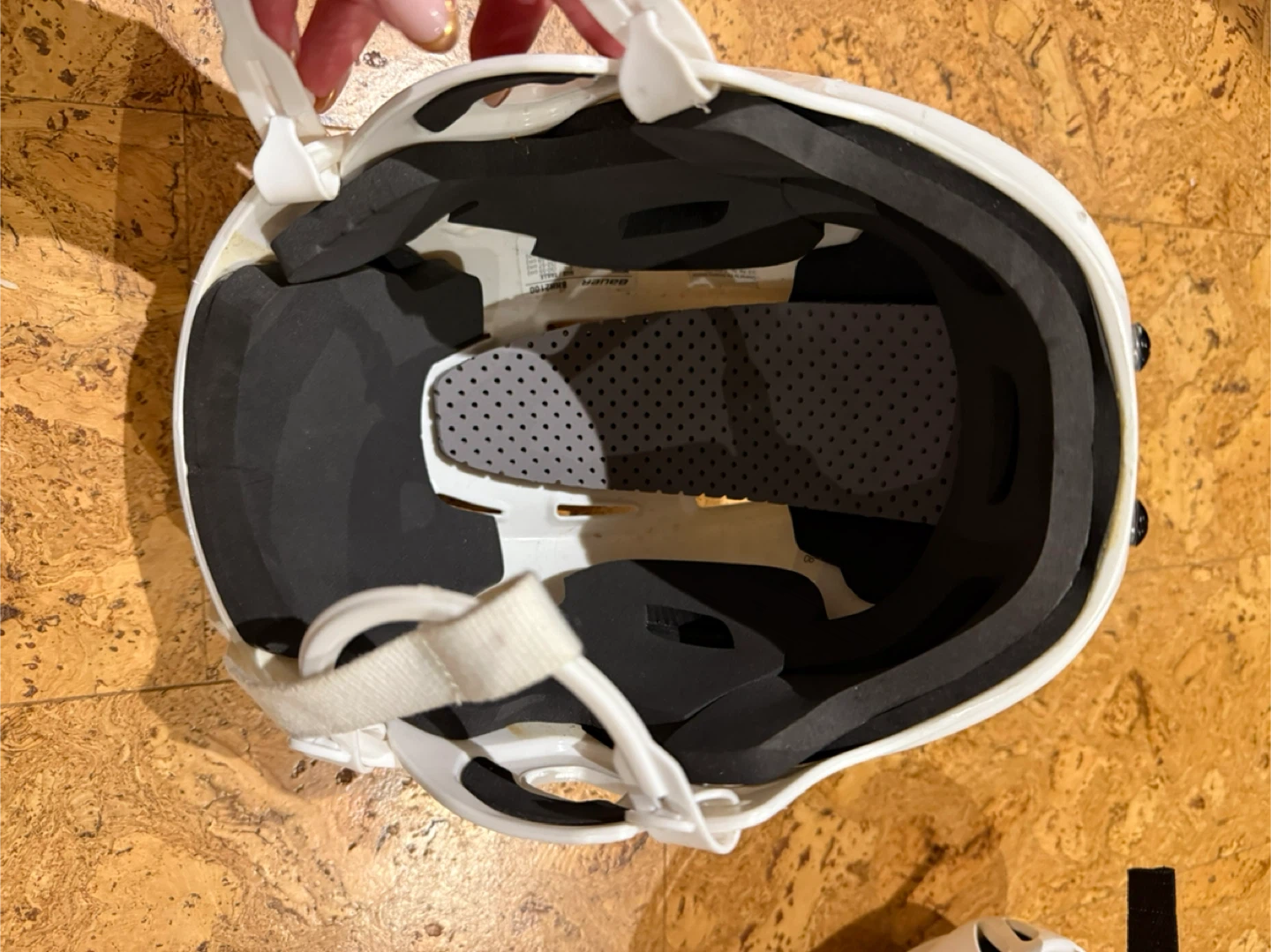Bauer & Itech Hockey Helmets (kids) - photo 3