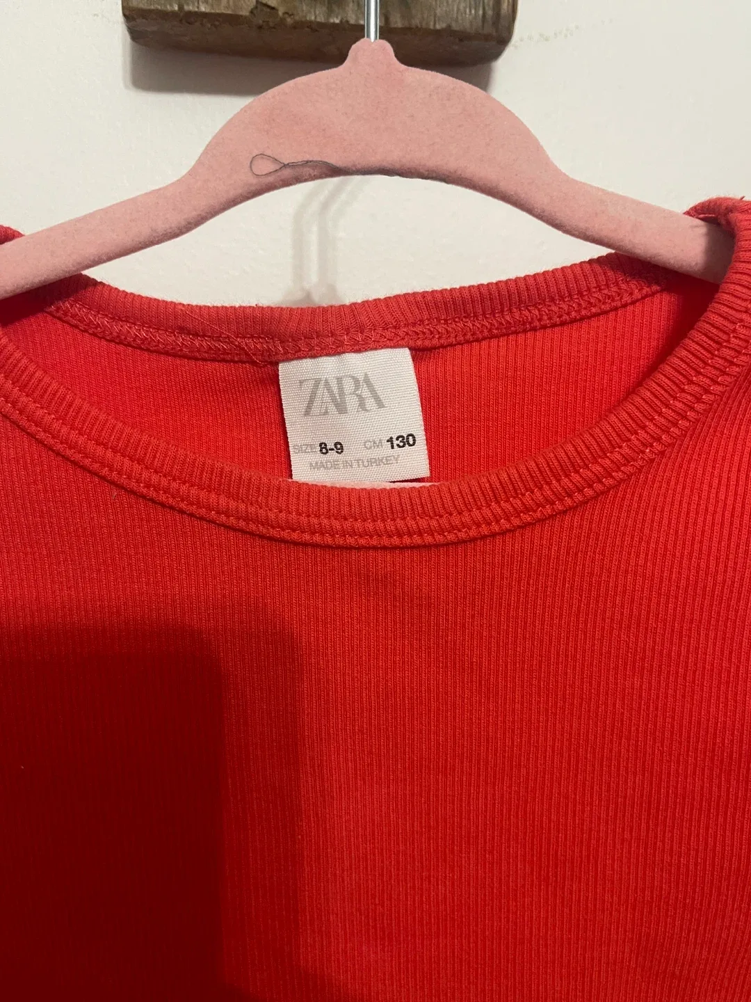 8/9 Zara red top image indicator(2)