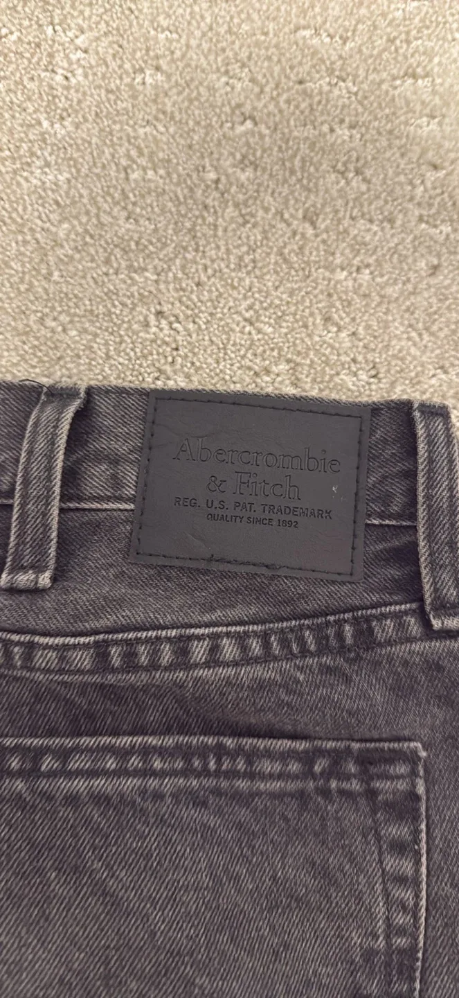 Abercrombie & Fitch Authentic Rigid Denim Jeans 36x30 image indicator(4)