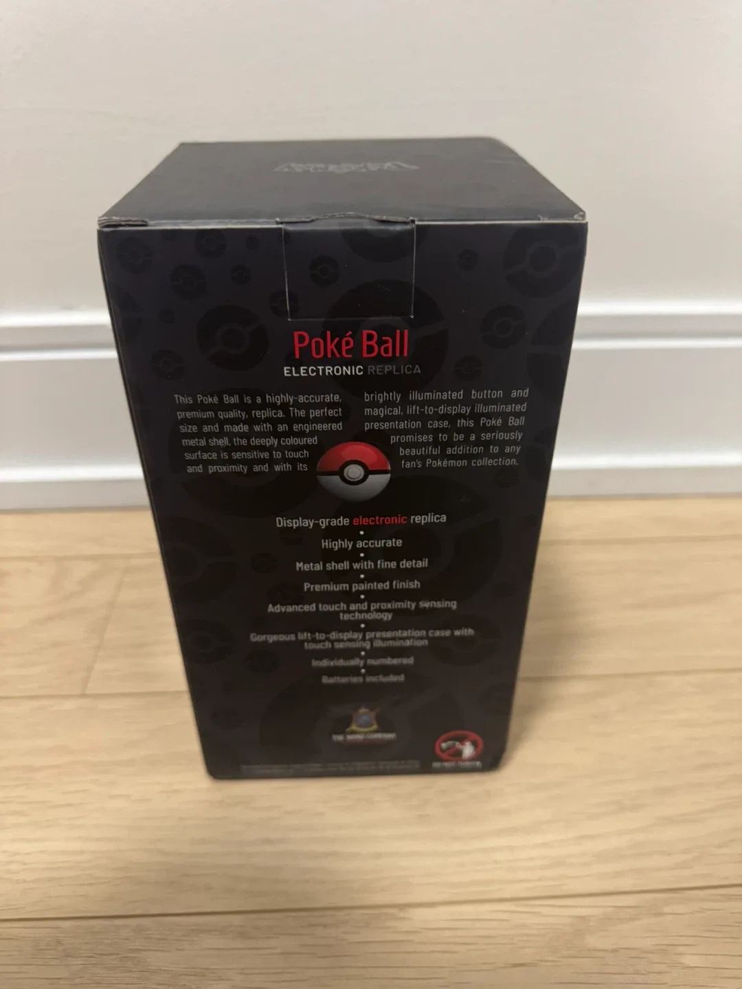 The Wand Company Poké Ball Electronic Replica image indicator(2)