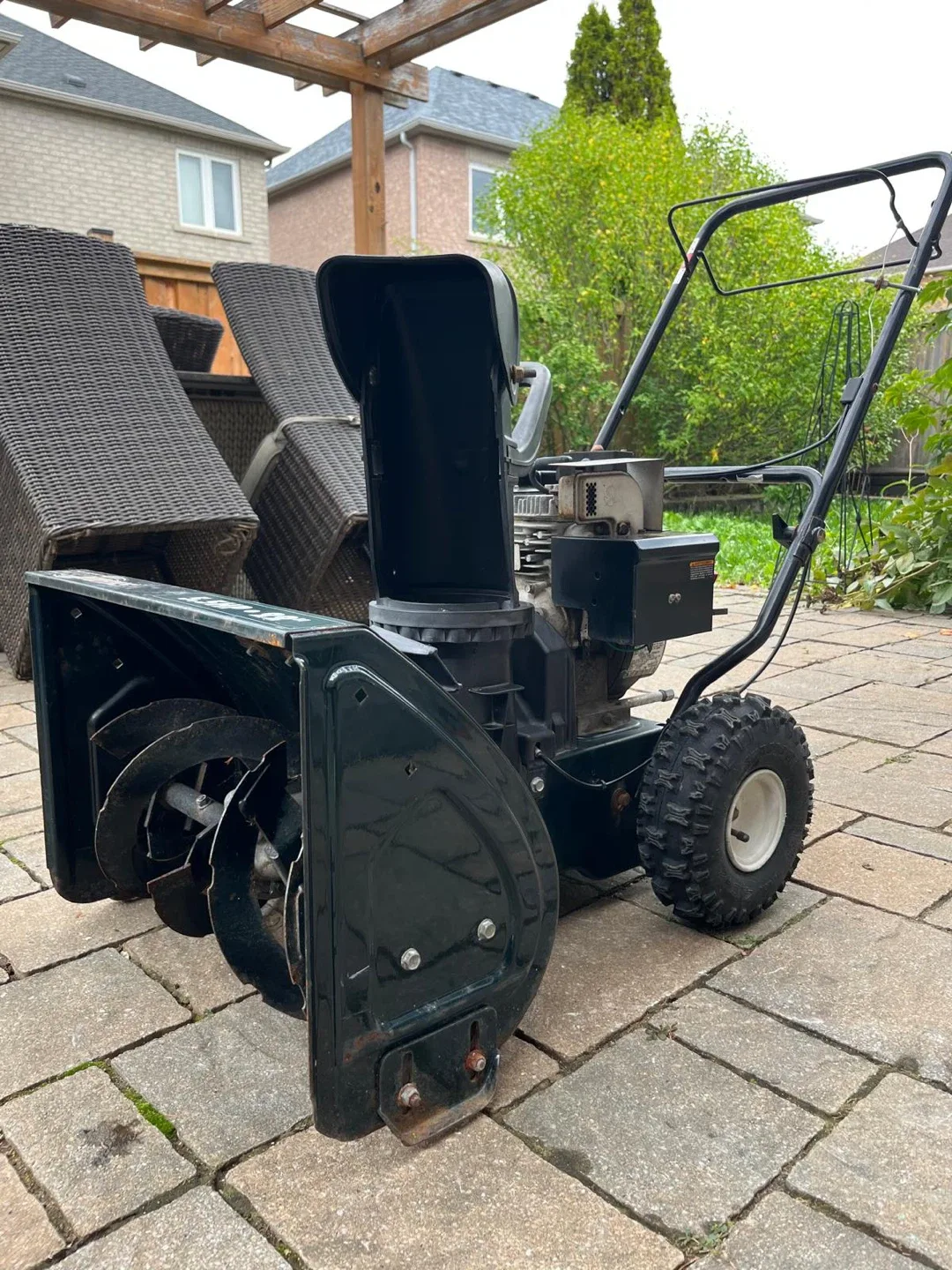 Gas snowblower / electric starter 5.5 hp 22” $300 FIRM image indicator(6)