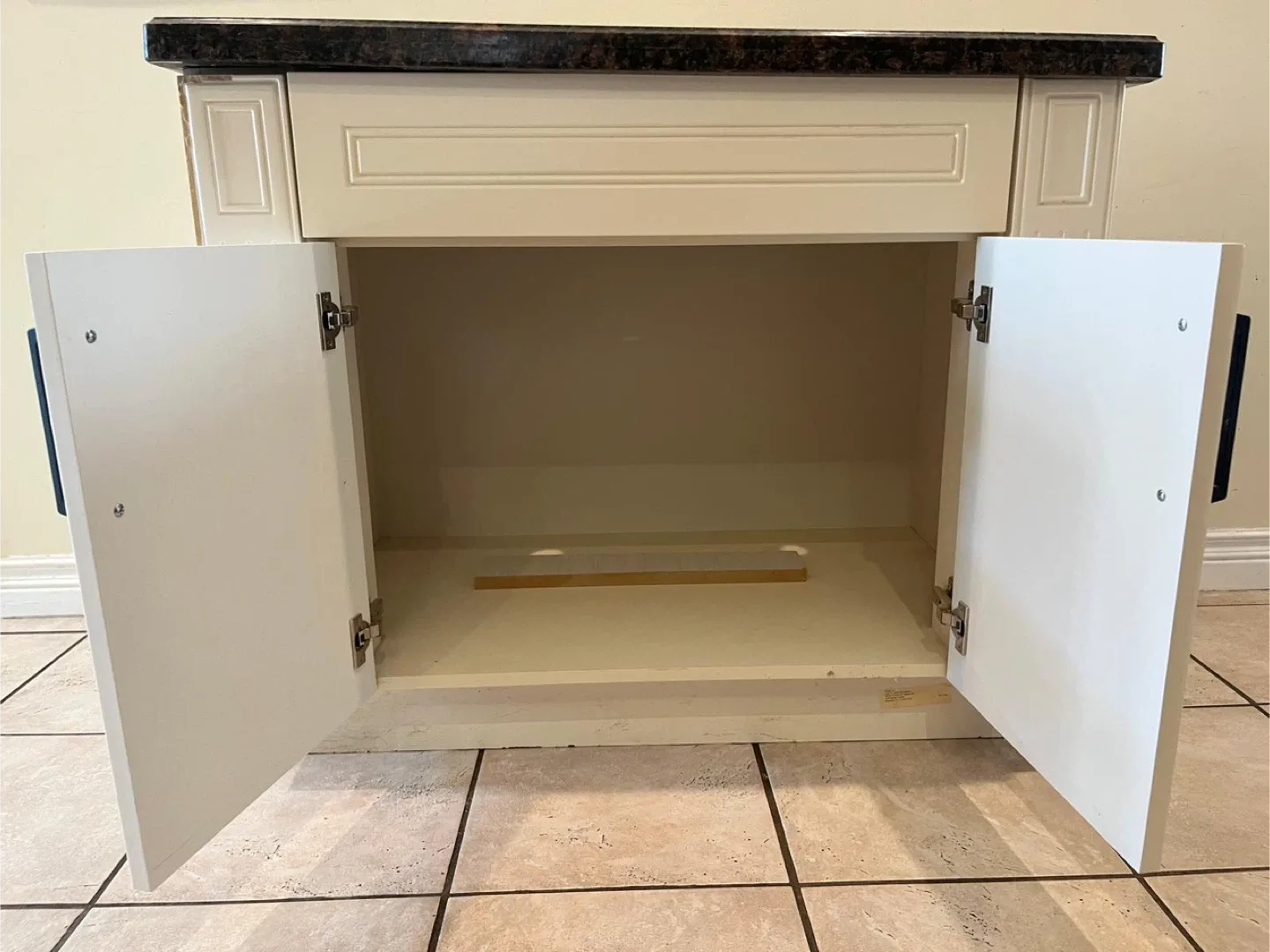 new / display item granite sink with cabinet $250 firm image indicator(4)