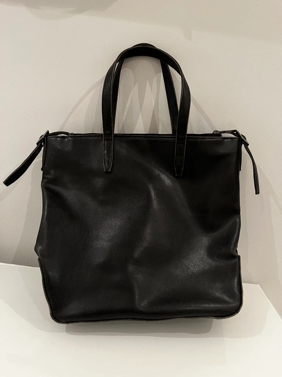 Matt & Nat Black Tote Bag image indicator(5)