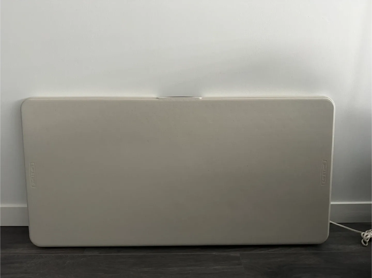 Lifetime adjustable height folding table in great condition image indicator(3)