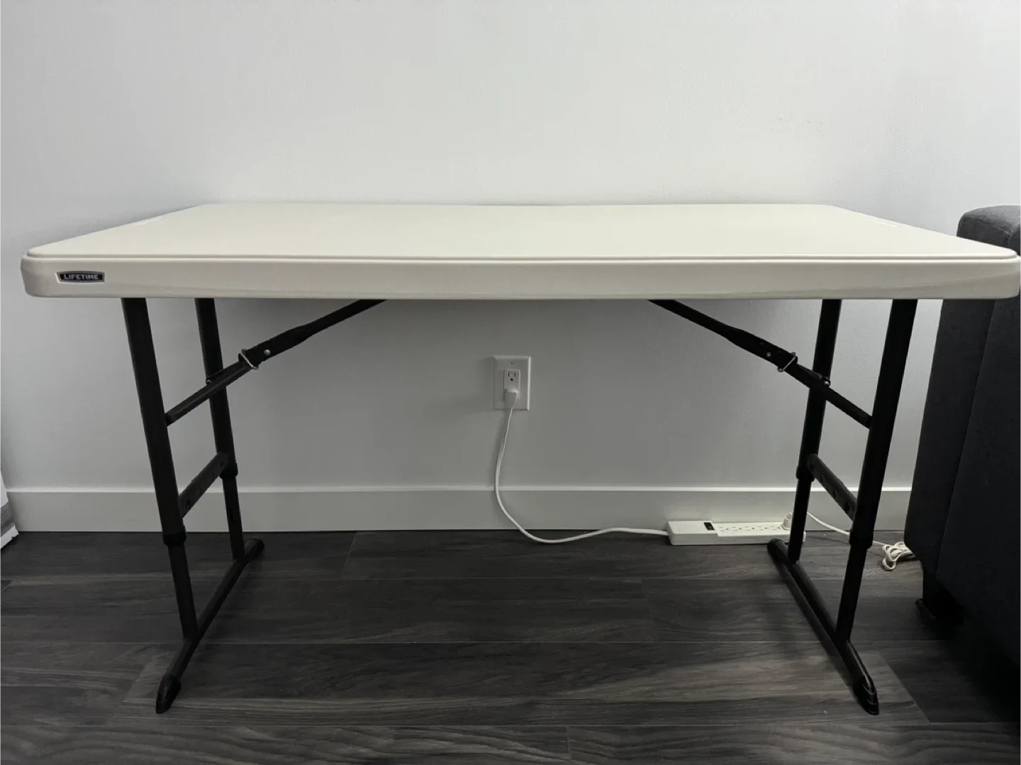 Lifetime adjustable height folding table in great condition