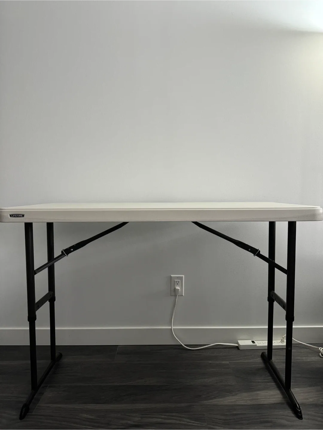 Lifetime adjustable height folding table in great condition image indicator(5)