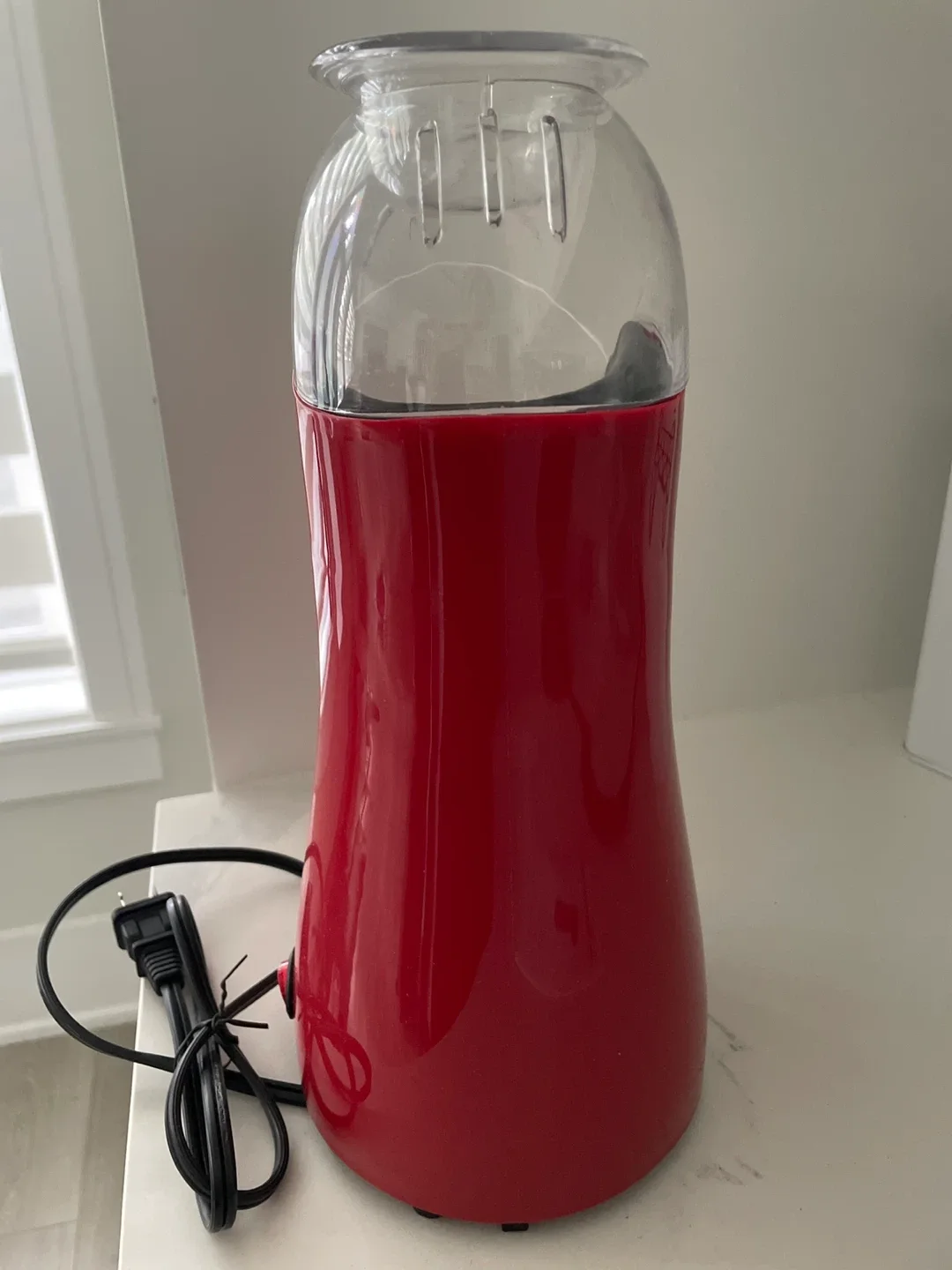 West Bend Air Crazy Hot Air Popcorn Popper image indicator(2)