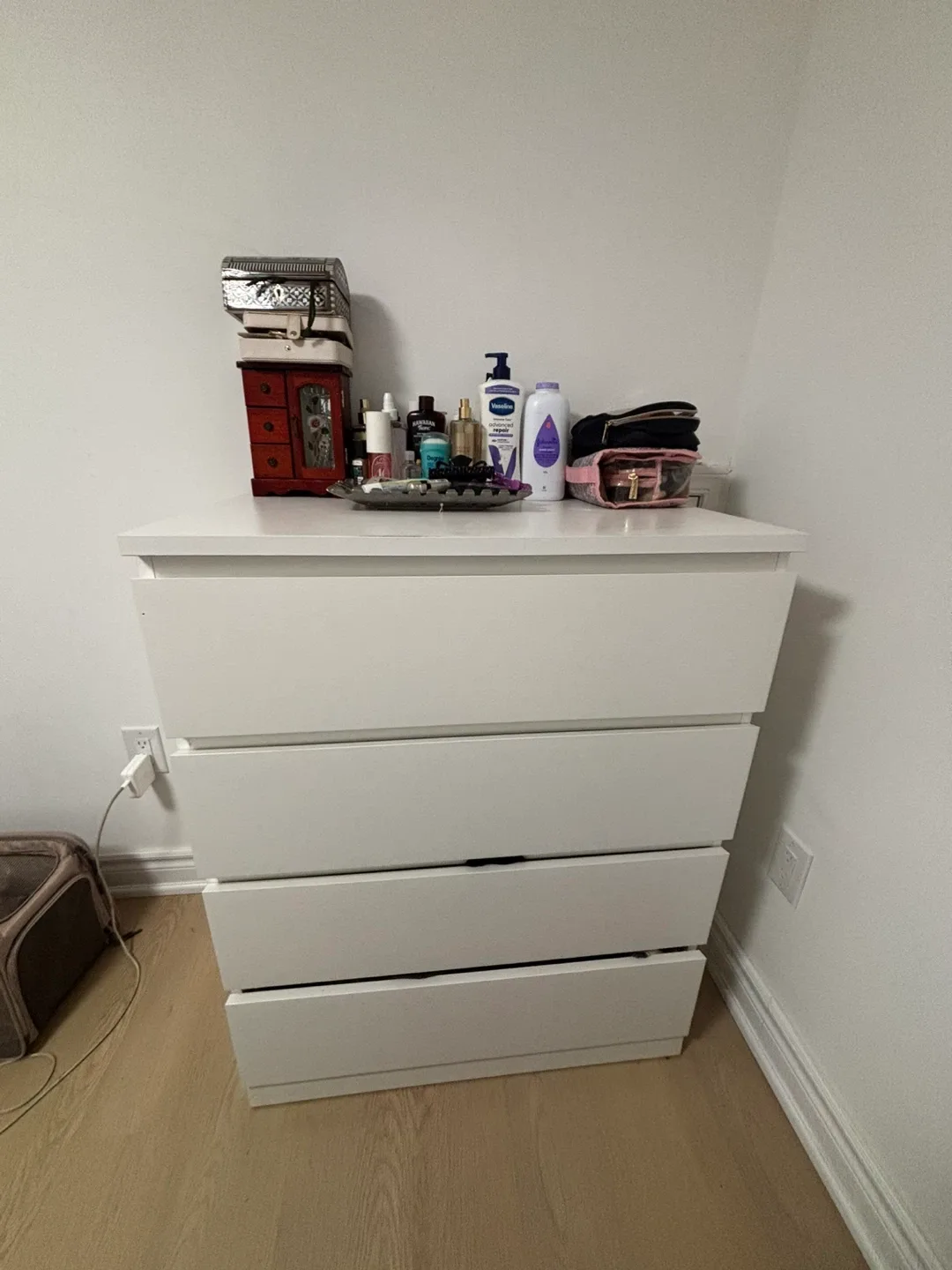 White four drawer dresser image indicator(2)