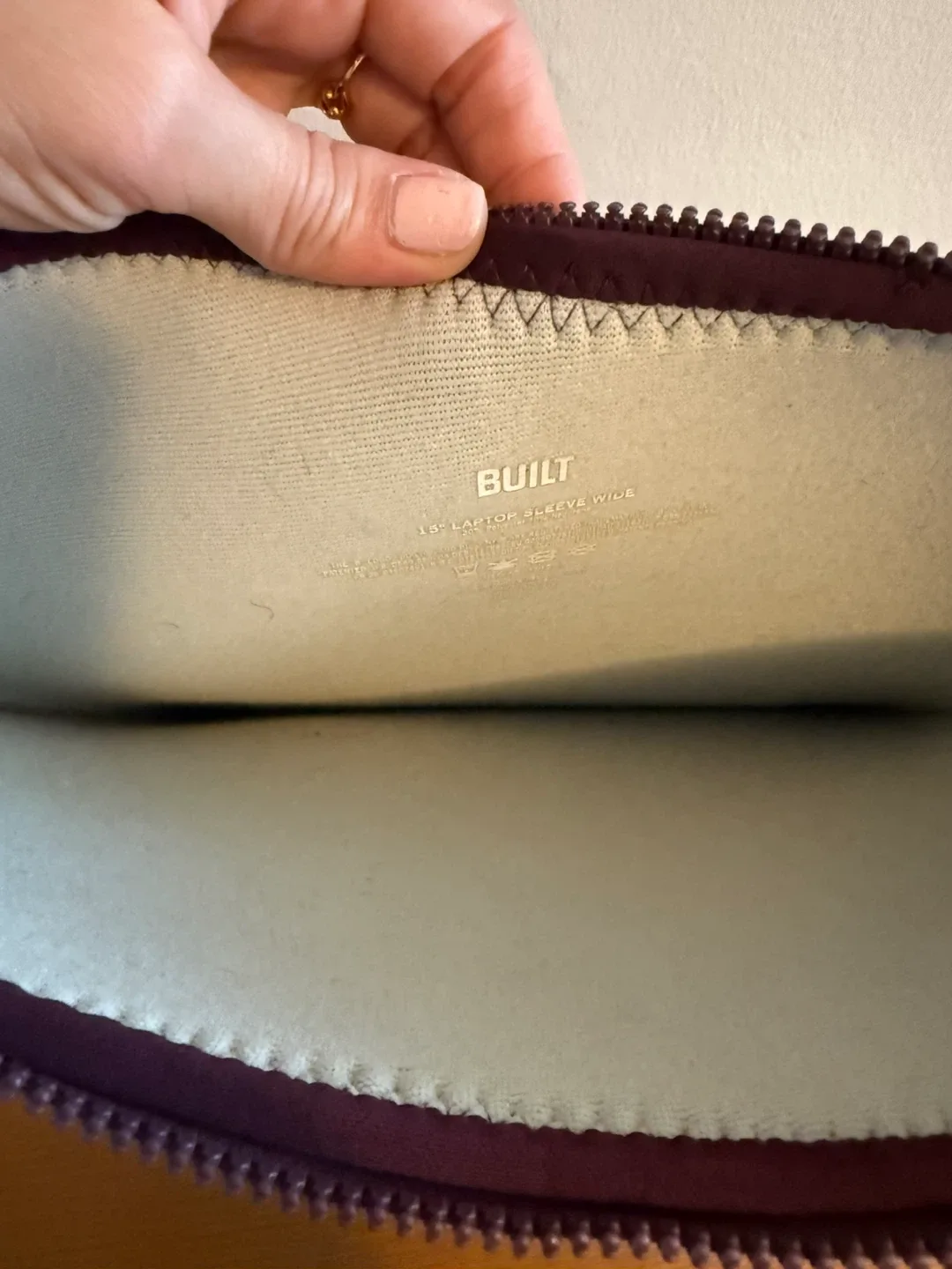 BUILT 13" Laptop Sleeve - Wine image indicator(4)