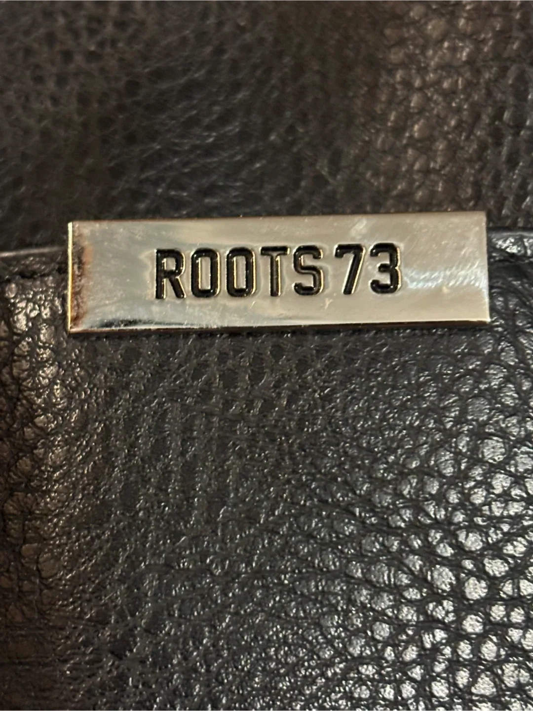 Roots 73 Black Shoulder Bag image indicator(3)