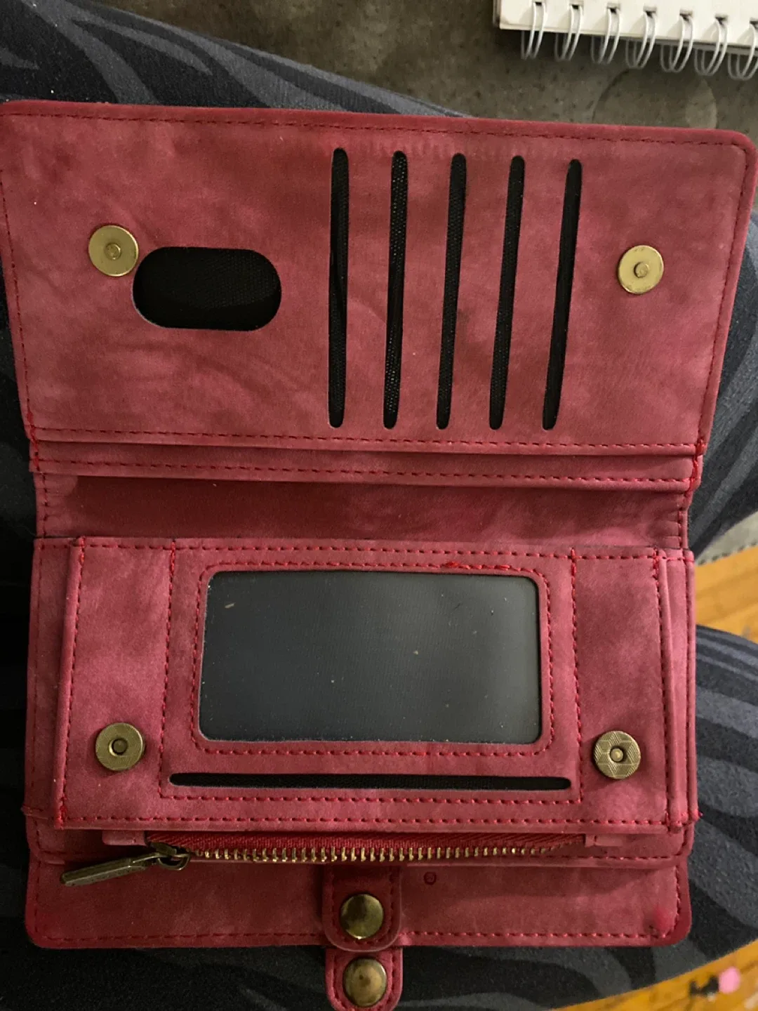 Roseme Wallet - Burgundy image indicator(3)