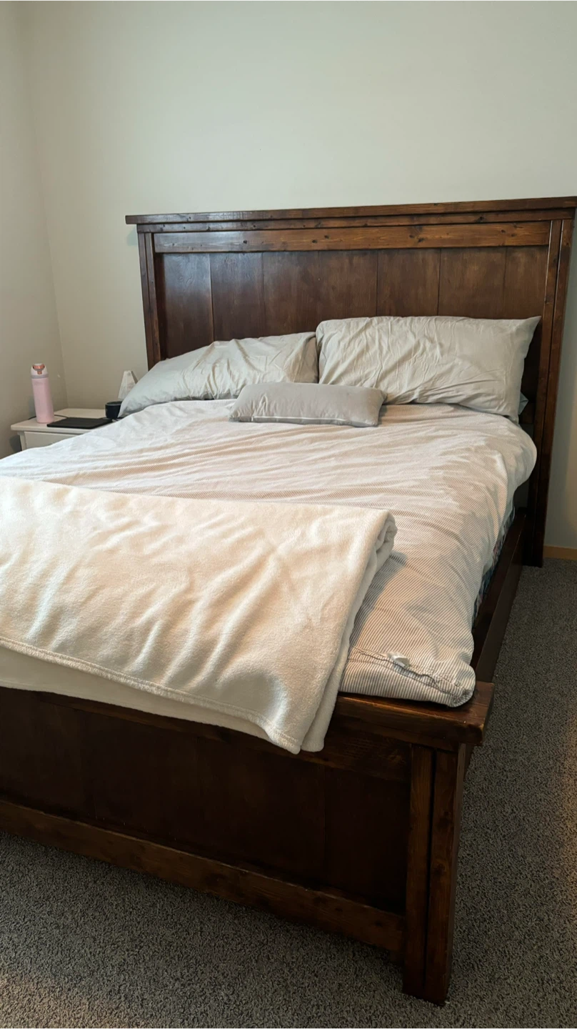 Wood Bed Frame - Queen Size - photo 2
