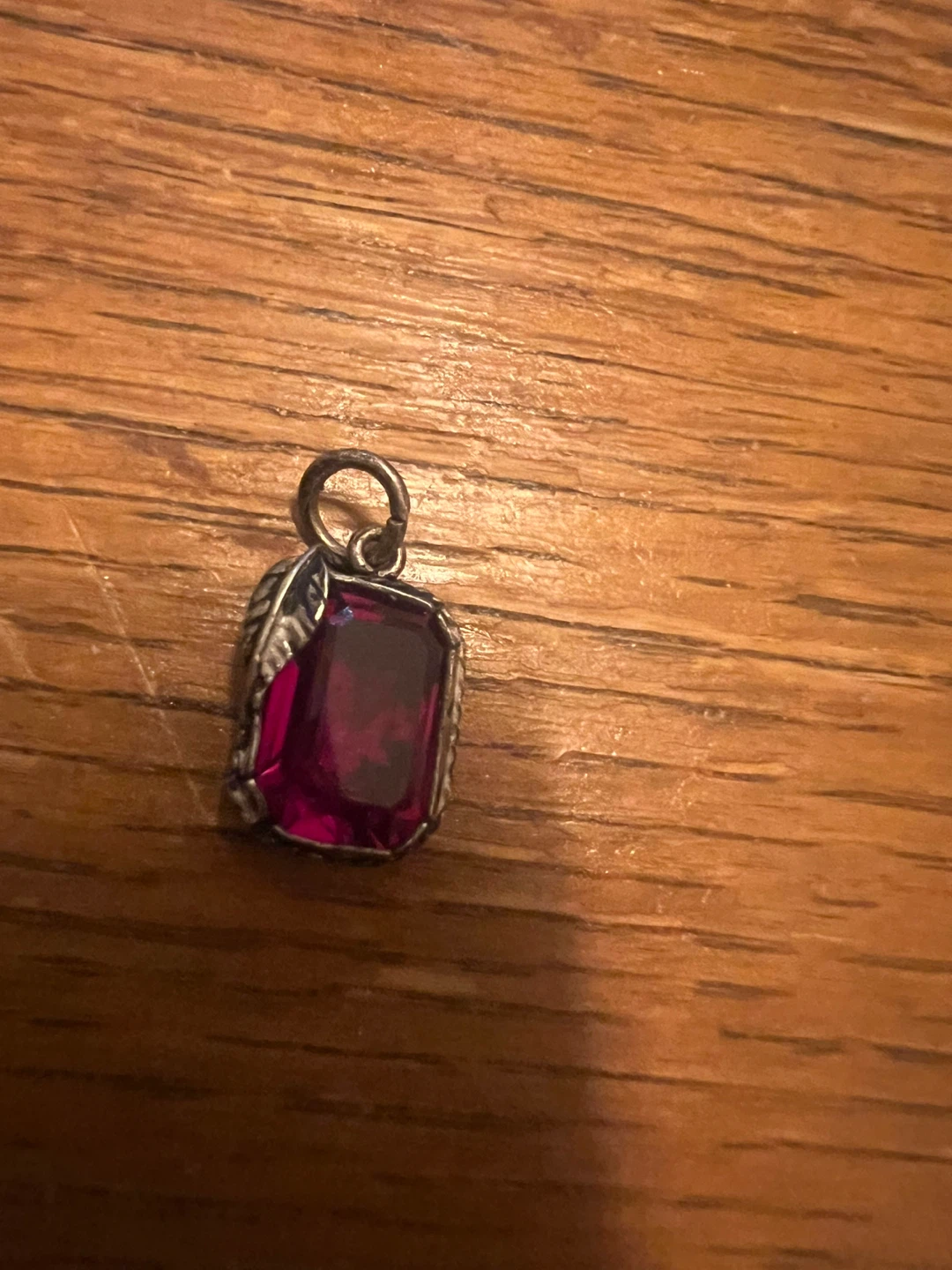 Red Gemstone Pendant - photo 2