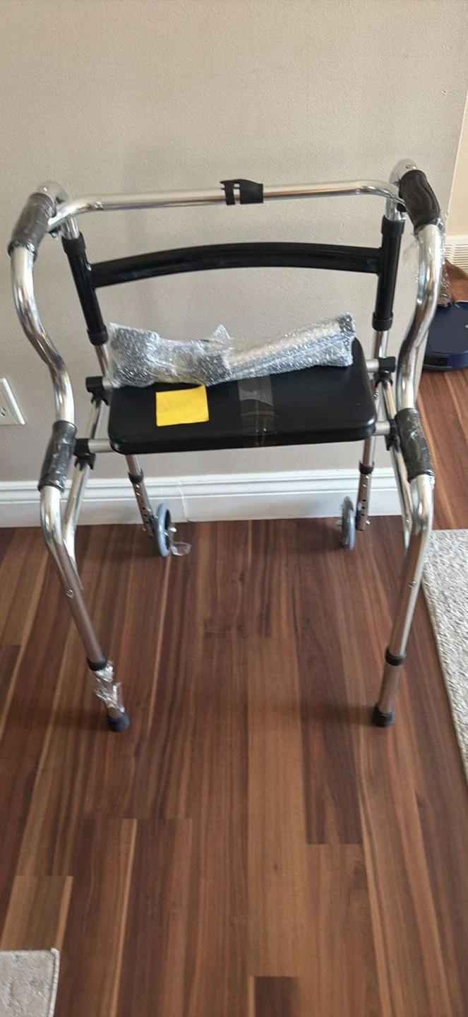 Foldable Walker with Seat & Wheels image indicator(5)