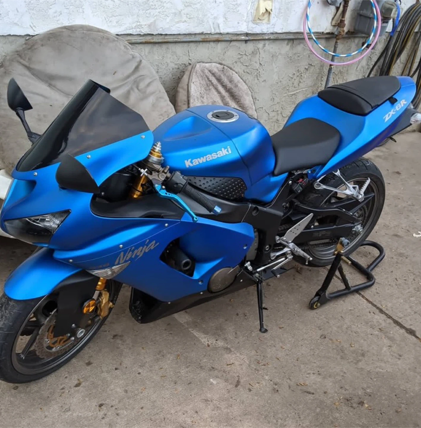 Kawasaki Ninja ZX-6R Motorcycle - photo 2