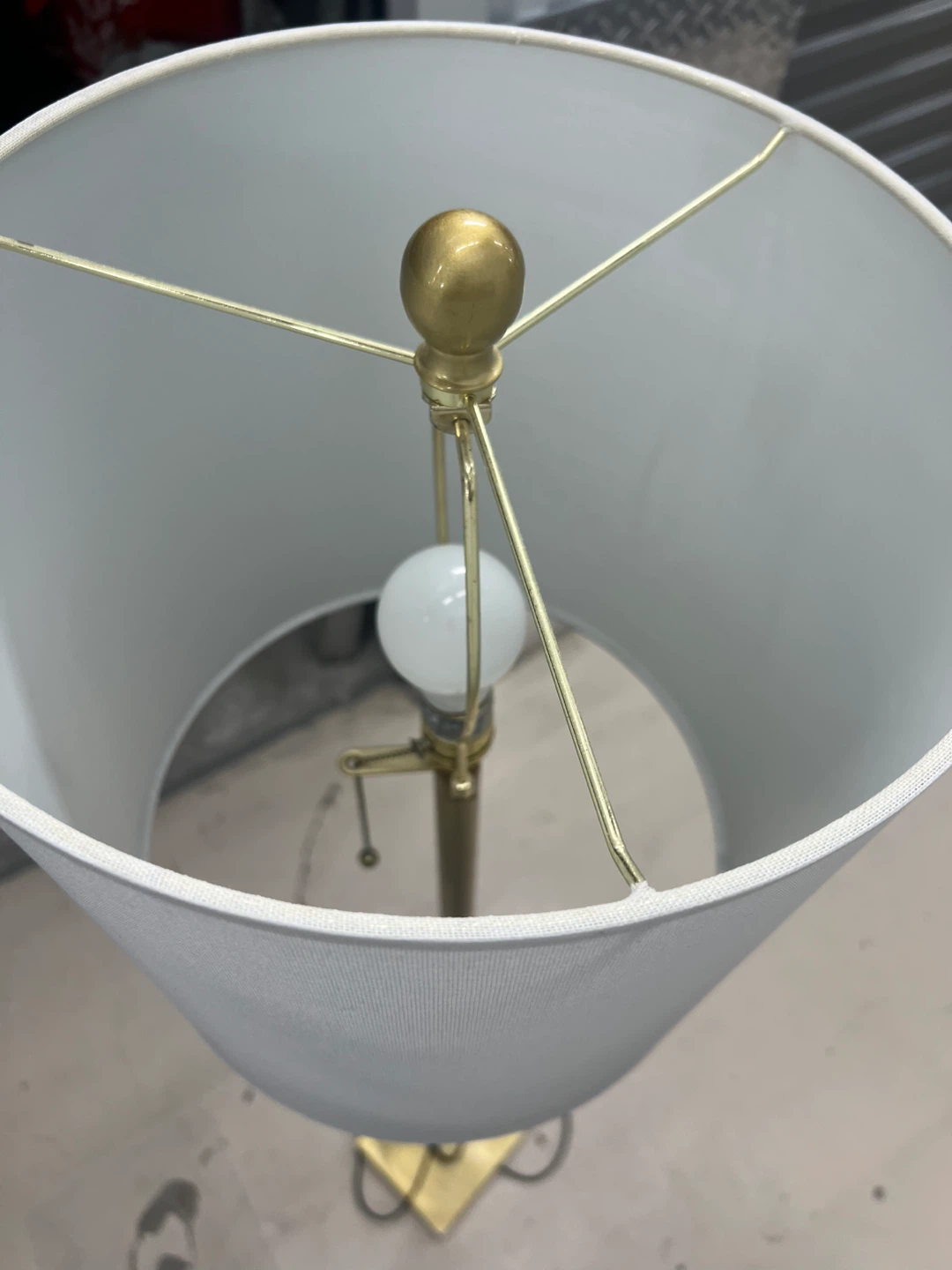 ✨ Safavieh Modern Brass Floor Lamp – Elegant & Timeless Design ✨ - photo 3