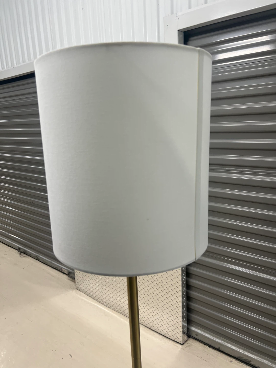 ✨ Safavieh Modern Brass Floor Lamp – Elegant & Timeless Design ✨ - photo 2