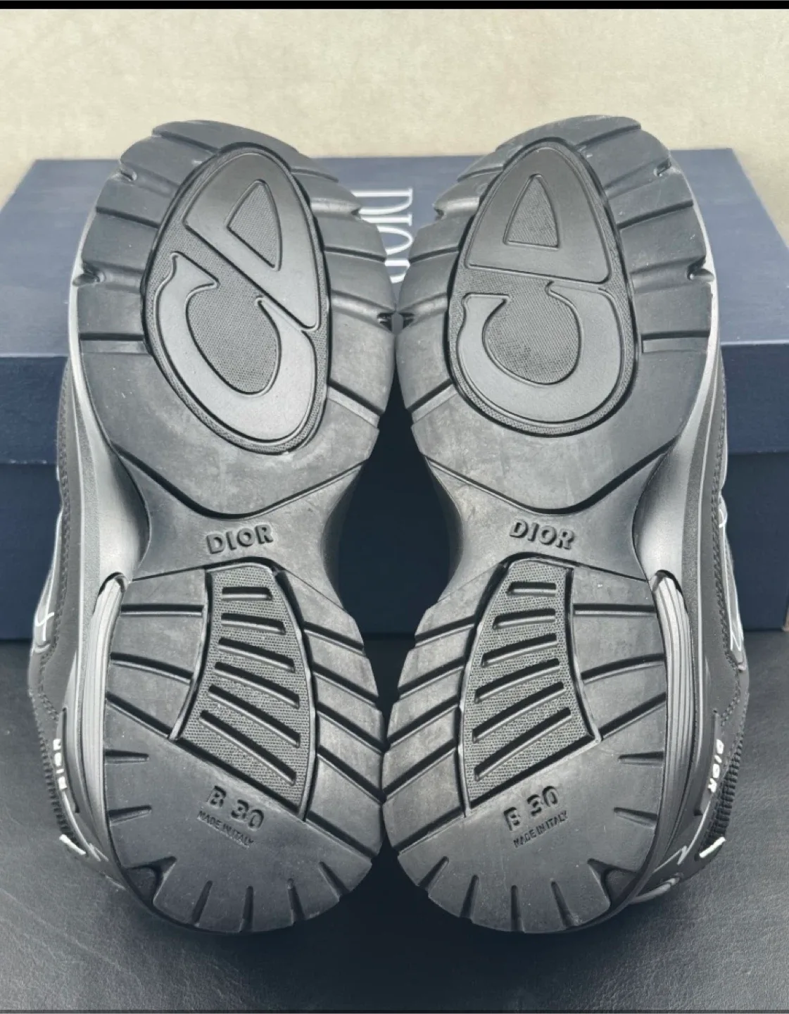 Dior B30 Black Sneakers image indicator(4)