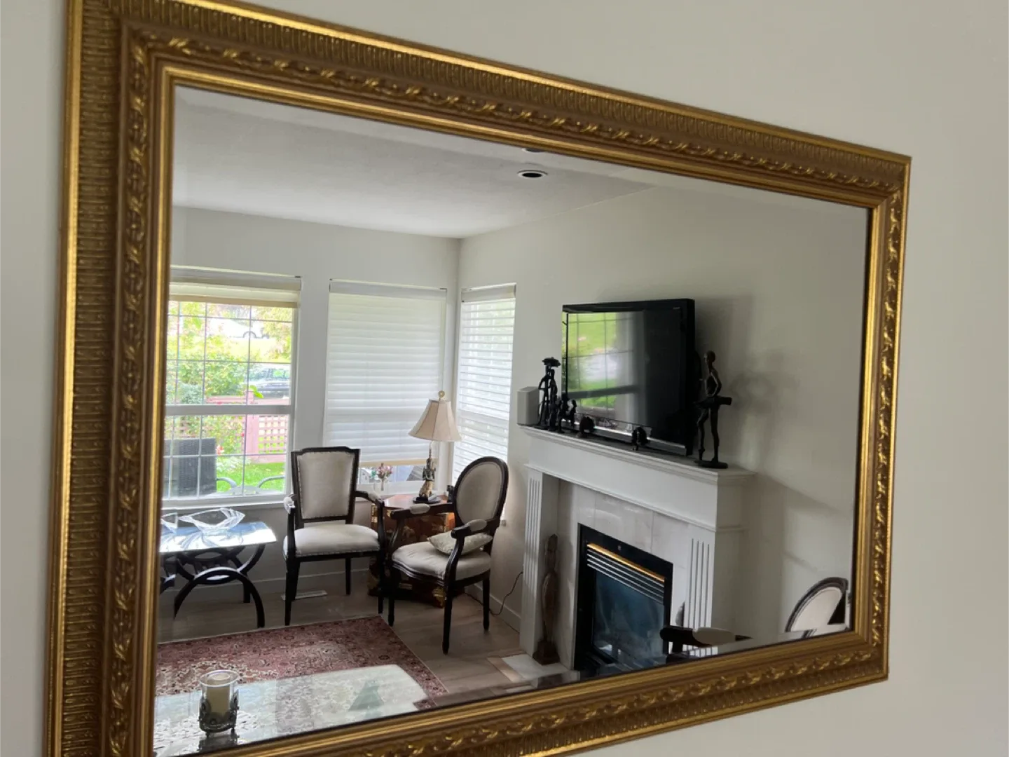 Gold Framed Wall Mirror image indicator(2)