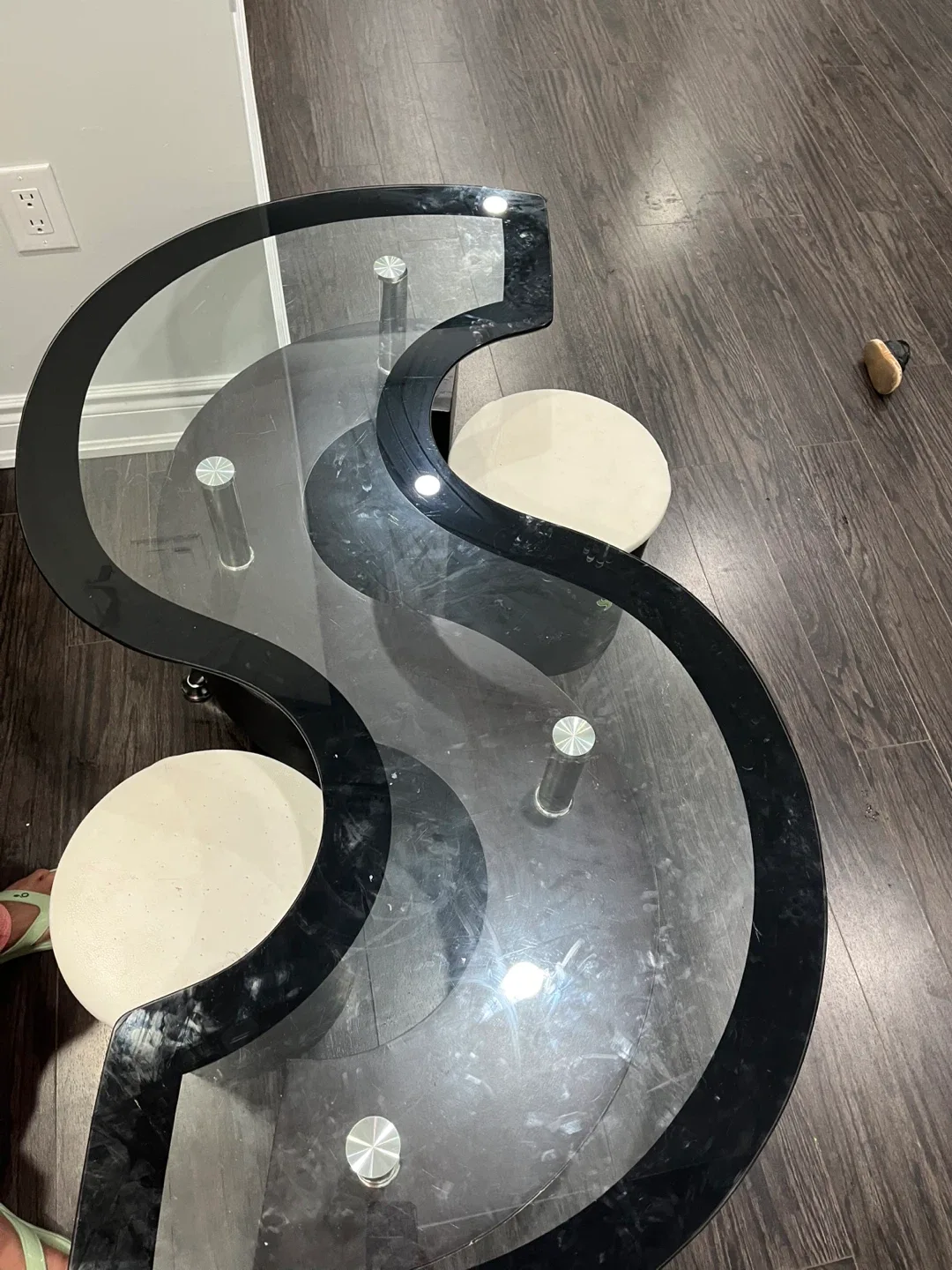 Glass Coffee Table with Unique Design image indicator(2)