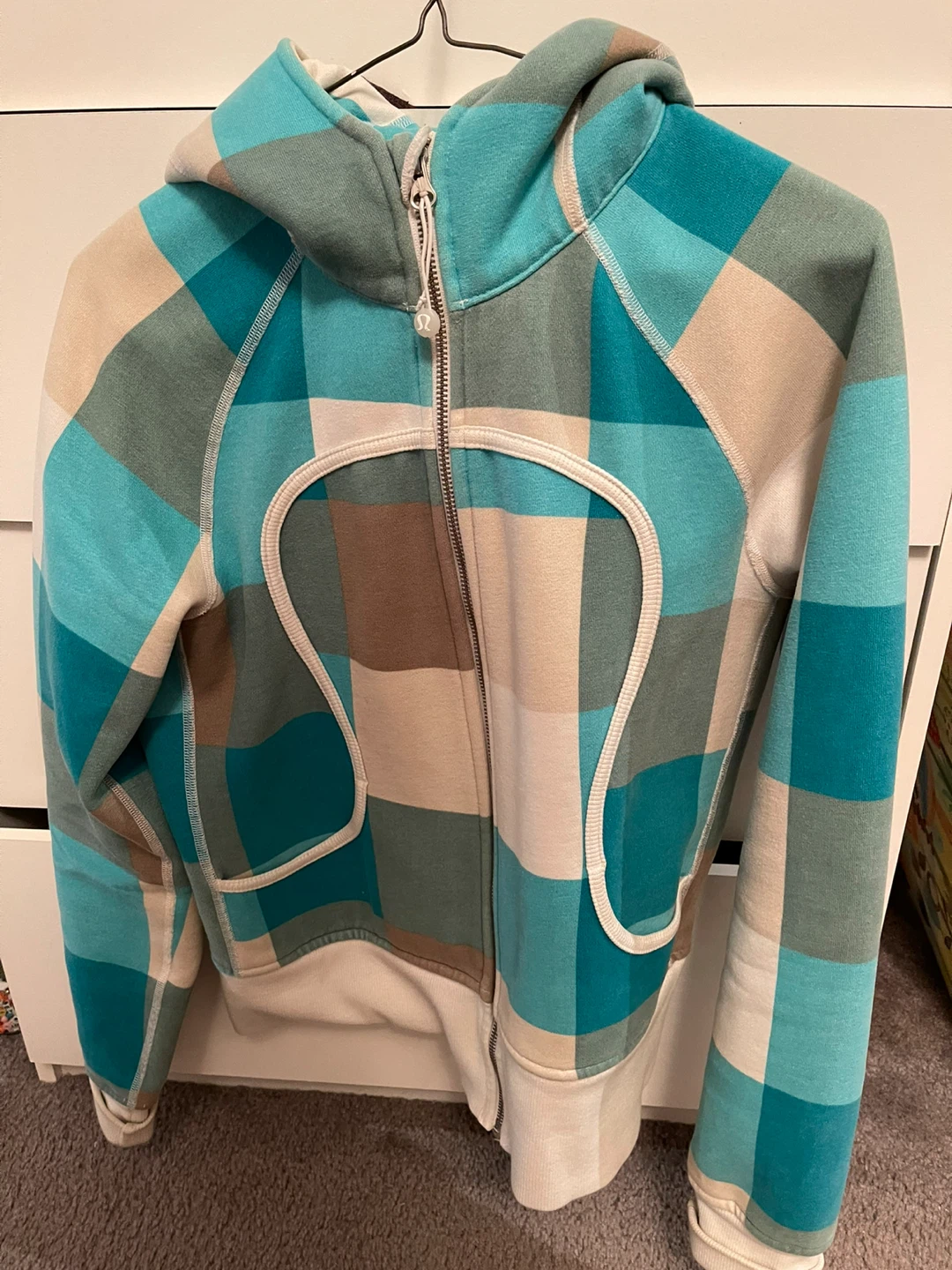 Lululemon Scuba Hoodie - Size 8