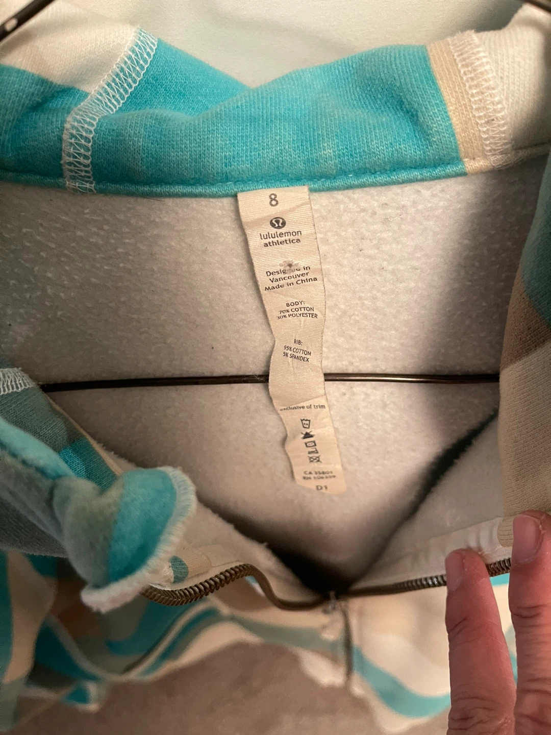 Lululemon Scuba Hoodie - Size 8 - photo 2