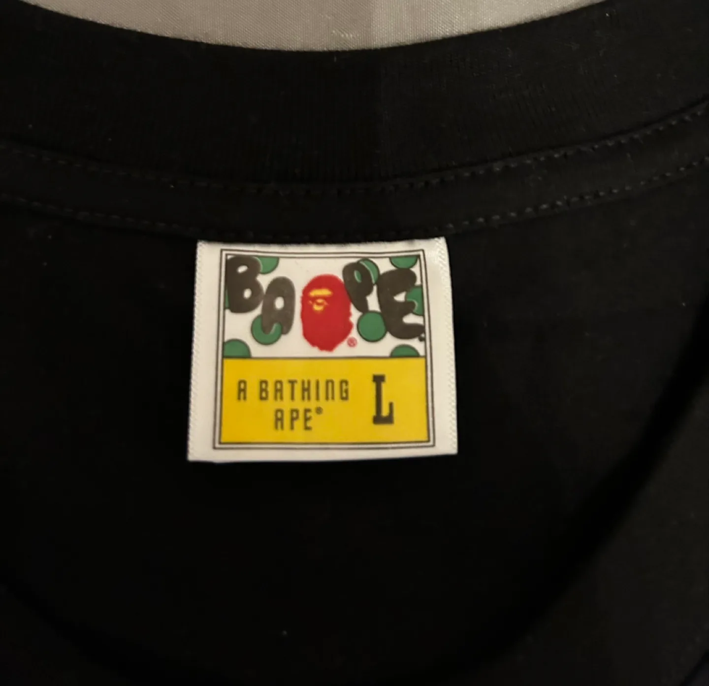 A Bathing Ape (BAPE) Black Floral Camo T-Shirt - Size L image indicator(3)