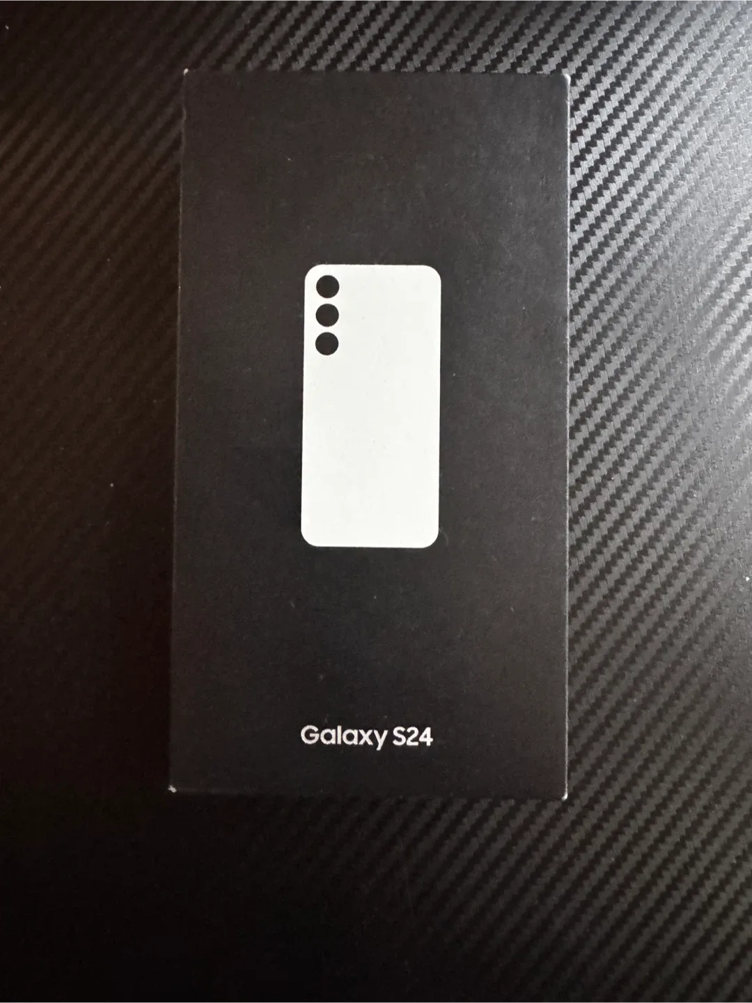 Samsung Galaxy S24 - Like New! image indicator(5)