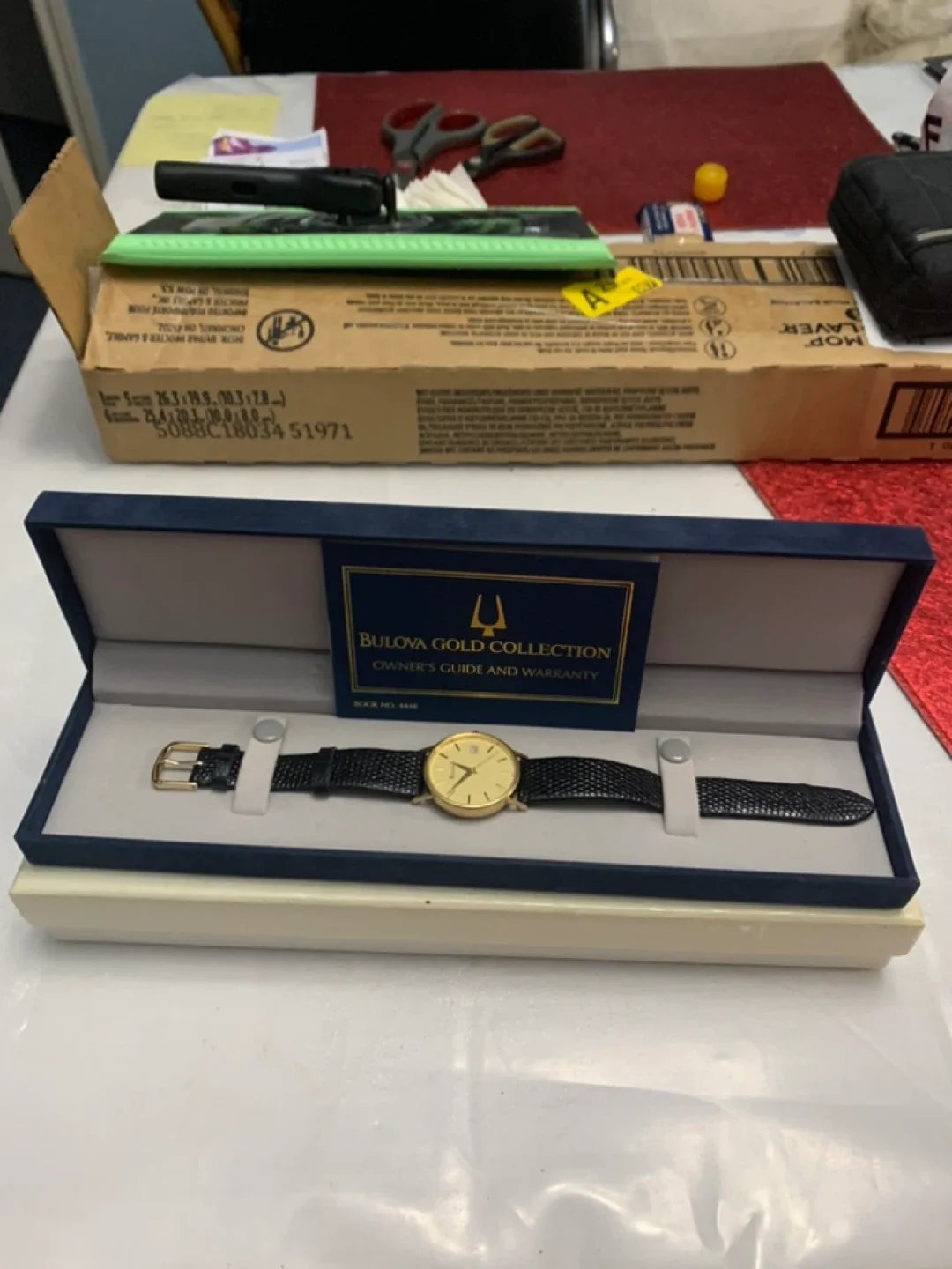 Bulova Gold Collection Watch image indicator(2)