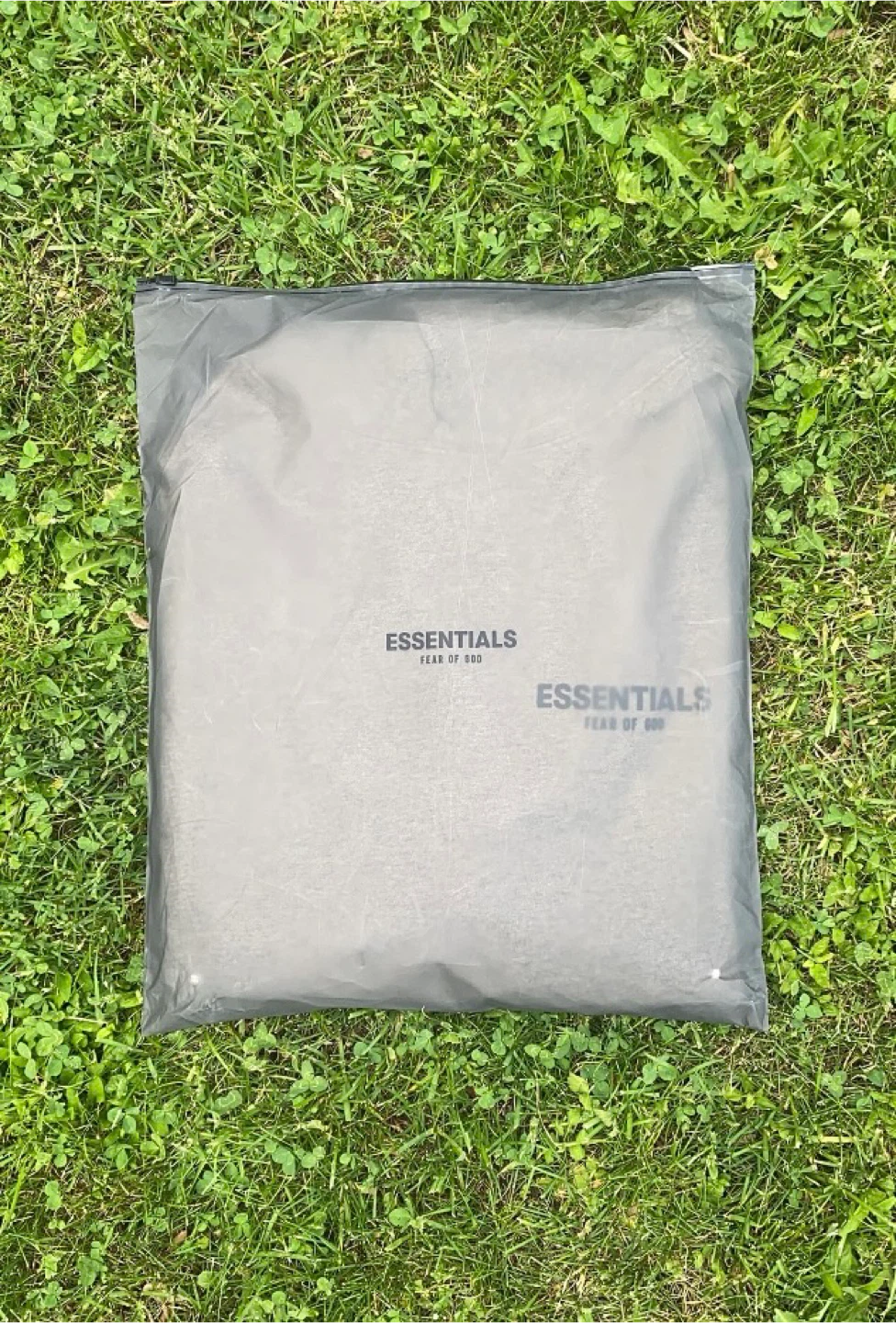 Essentials t-shirt - photo 4