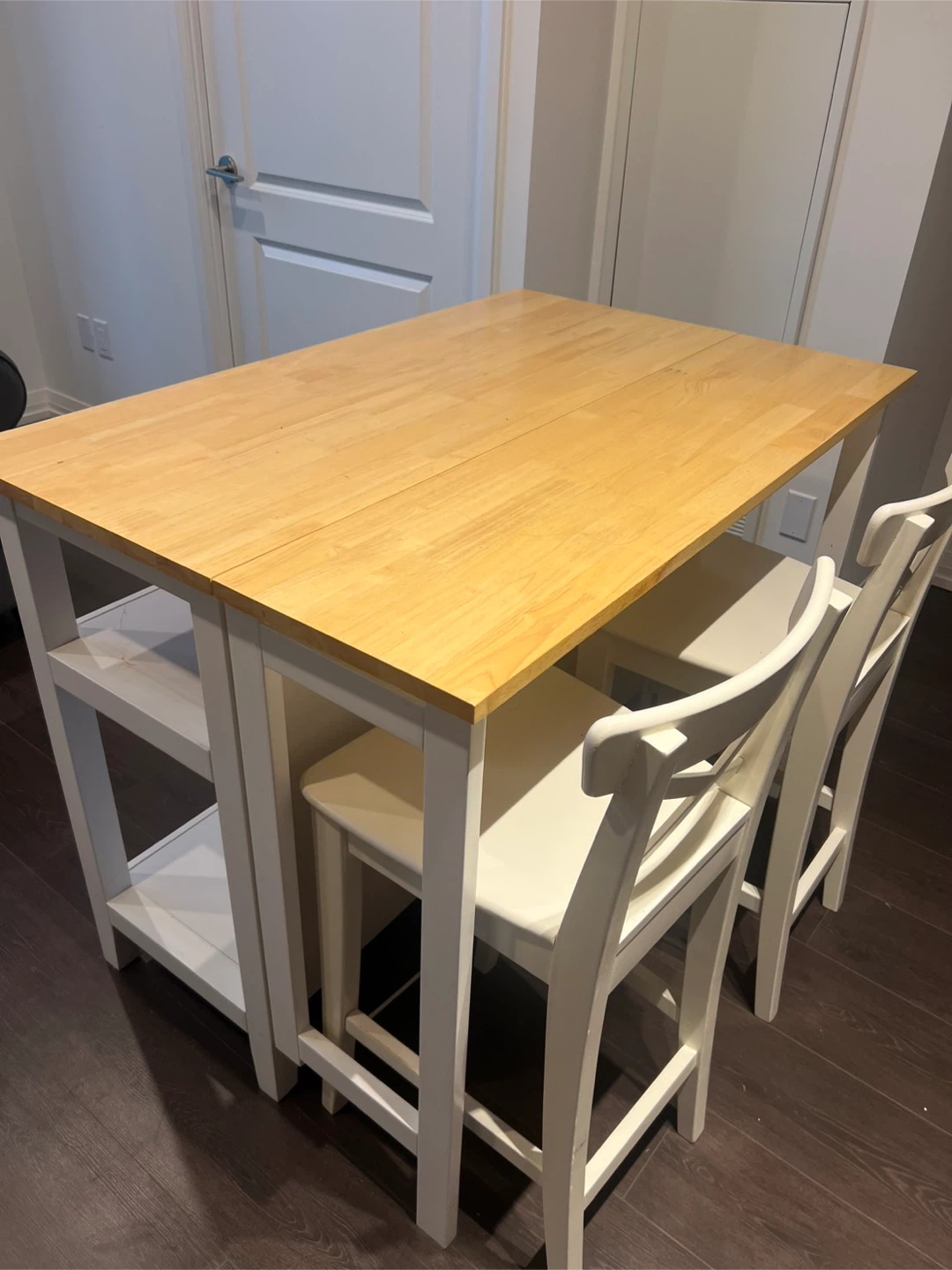 Kitchen Island with 2 Chairs