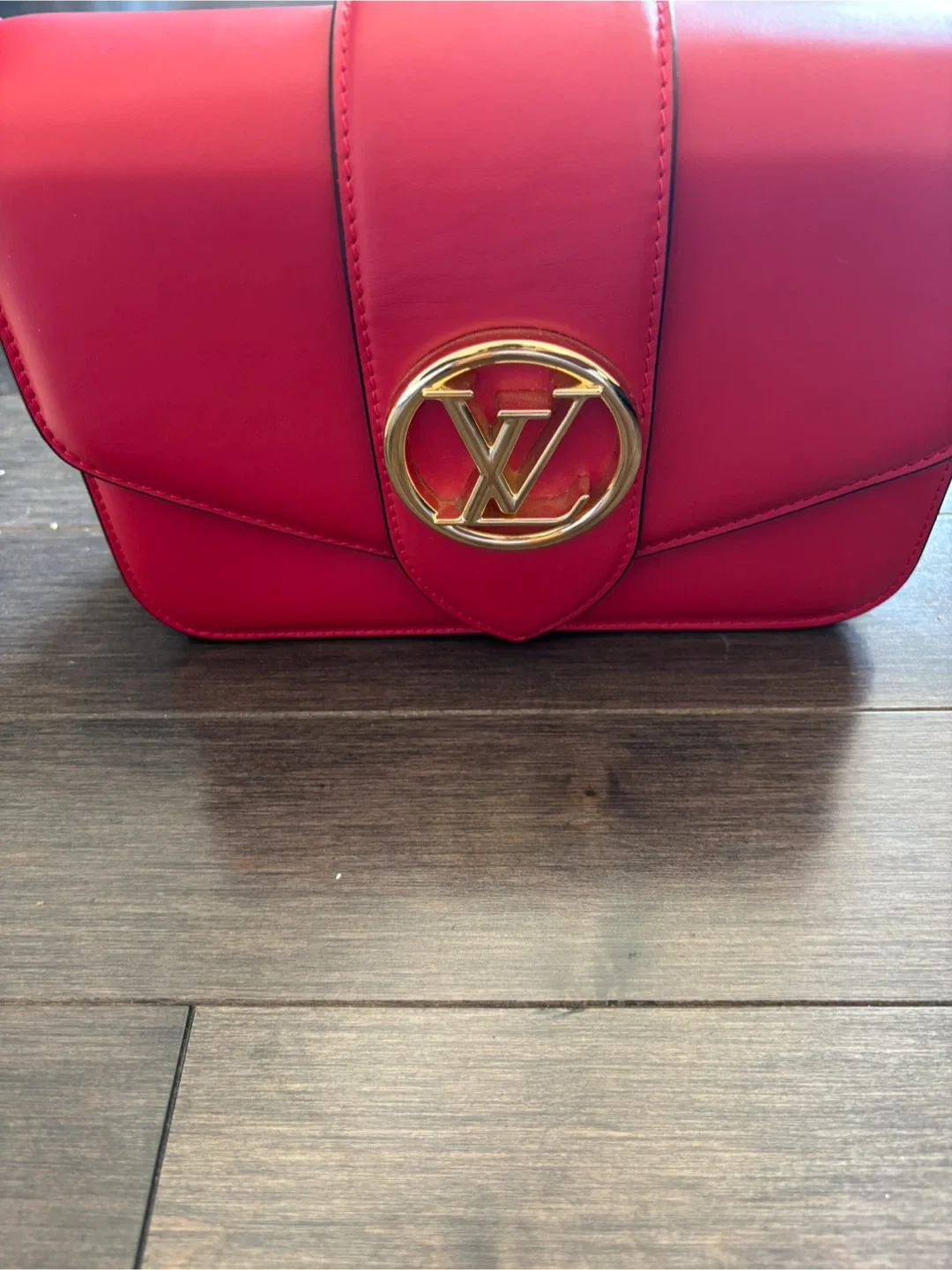 Designer Louis Vuitton Pont 8 crossbody bag image indicator(4)