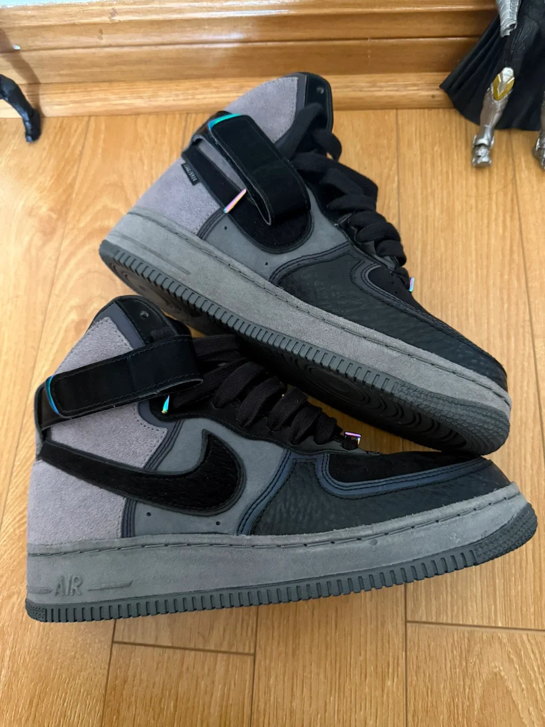 Nike Air Force 1 High image indicator(3)