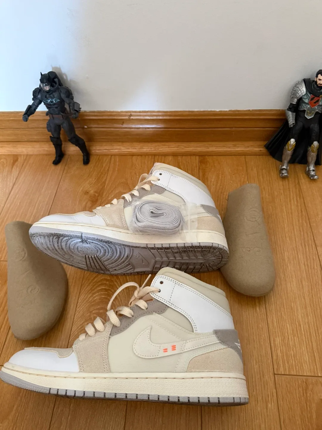 Nike Air Force 1 High image indicator(8)