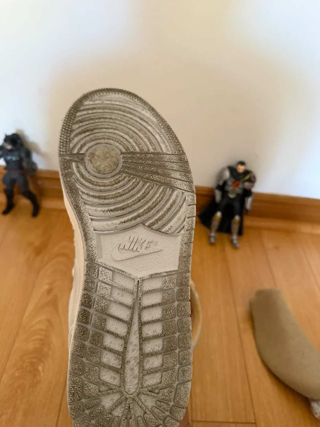 Nike Air Force 1 High image indicator(10)