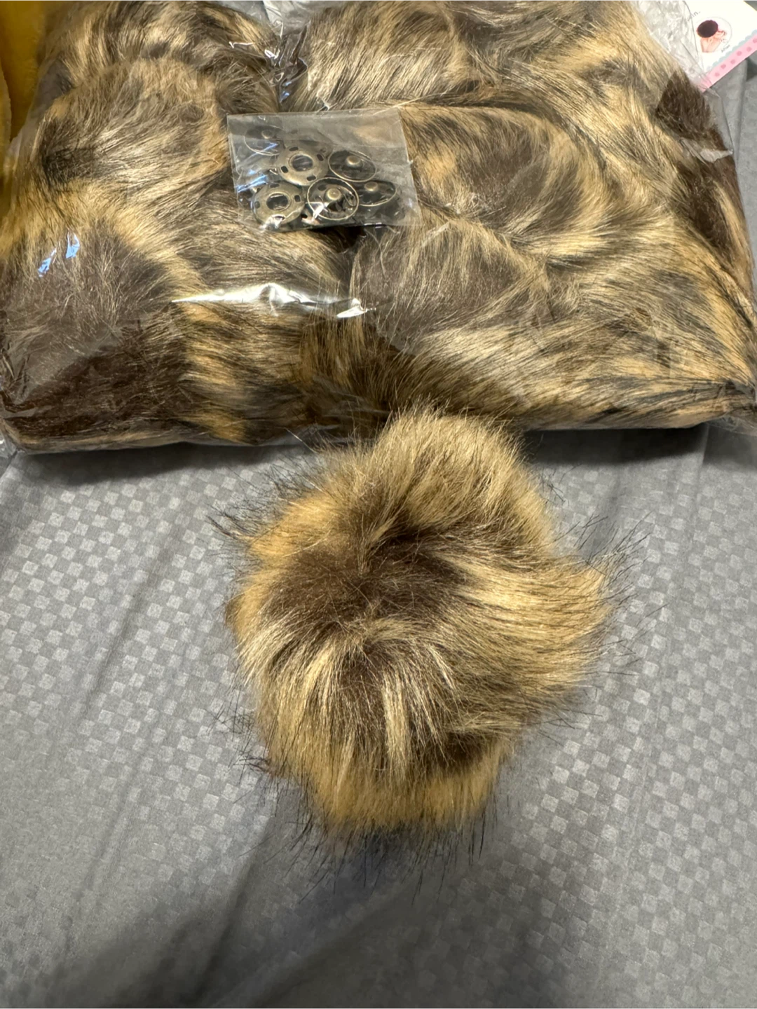 Faux Fur Pom Poms for Caps