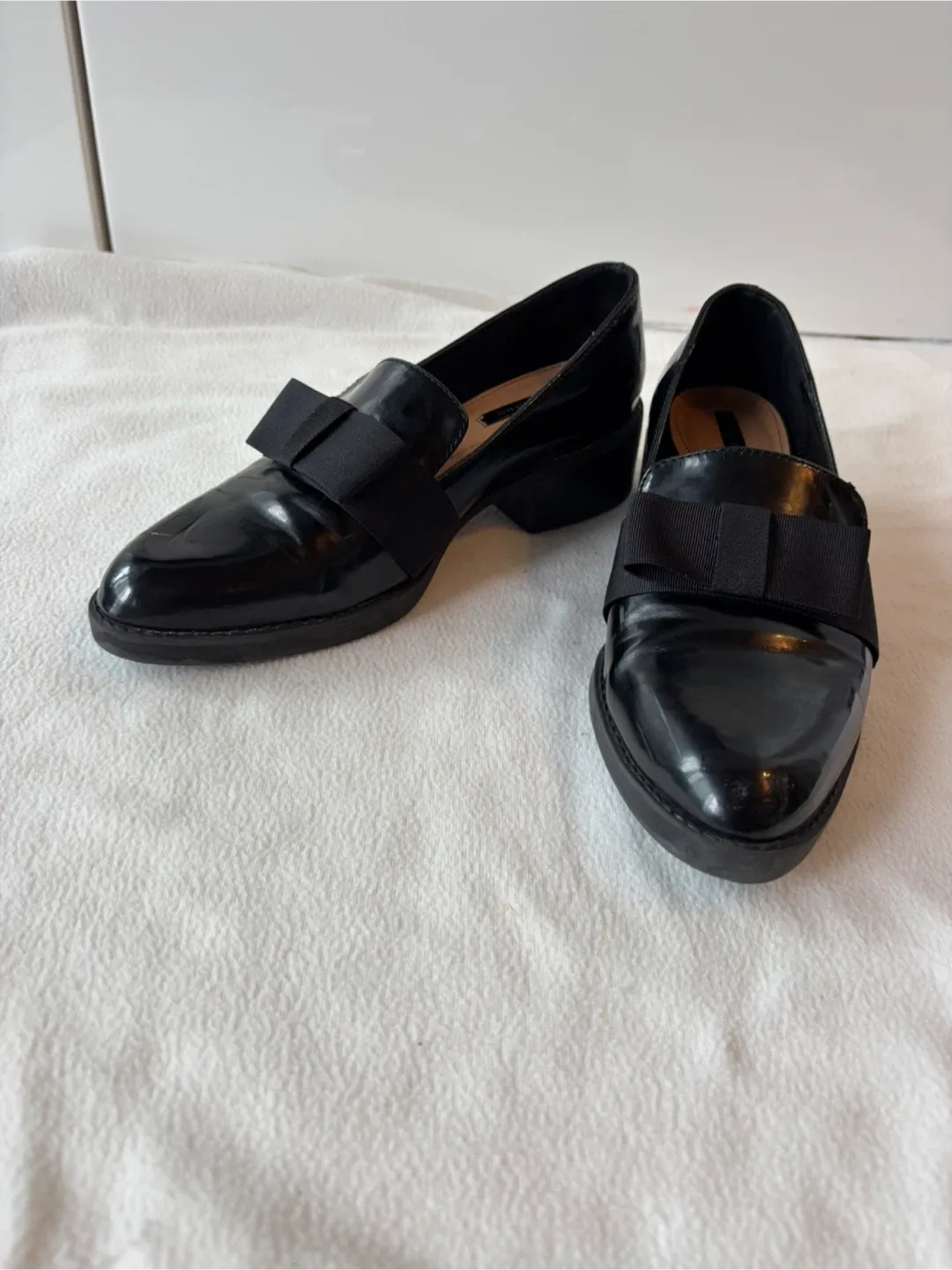 Zara Black Patent Loafer with Bow, Size 7 image indicator(2)
