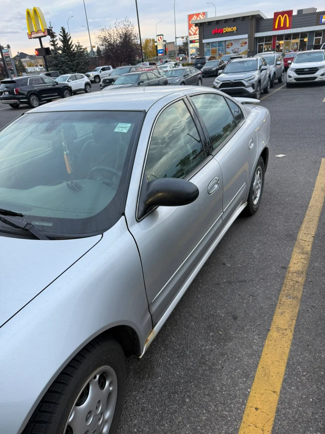 2004 Oldsmobile Alero Sedan - Silver image indicator(5)